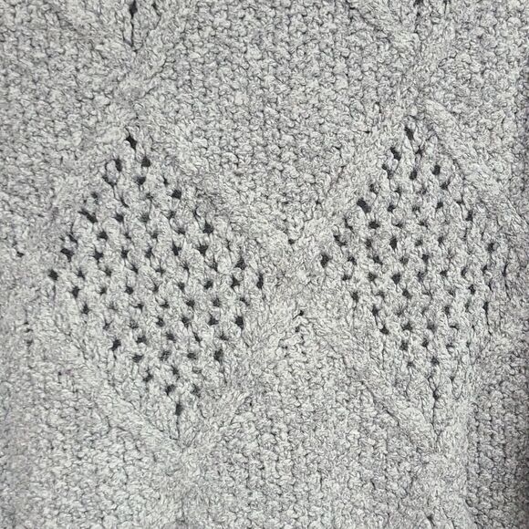 American Eagle XS 0/2 Chunky Grey Wool Blend Cable Knit Sweater Diamond Pattern - Picture 3 of 10